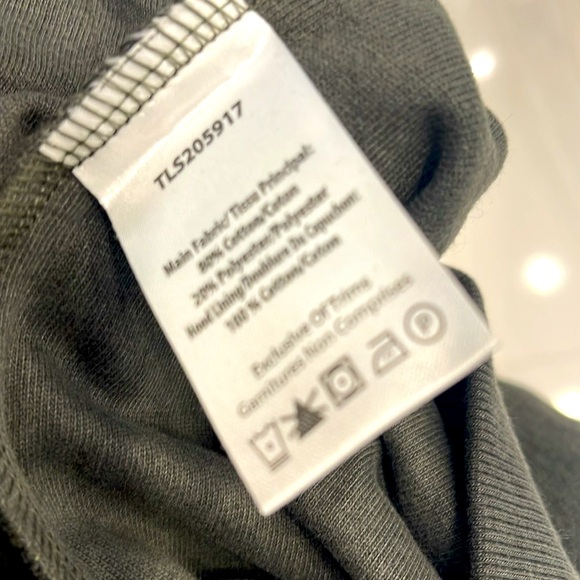 Triple five soul women’s lightweight pullover hoodie - Picture 5 of 6